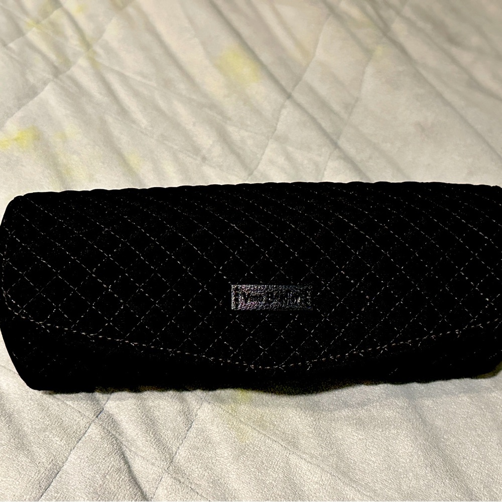 Vera Bradley small cosmetic bag, black quilted. Magnetic closure. Tube design.